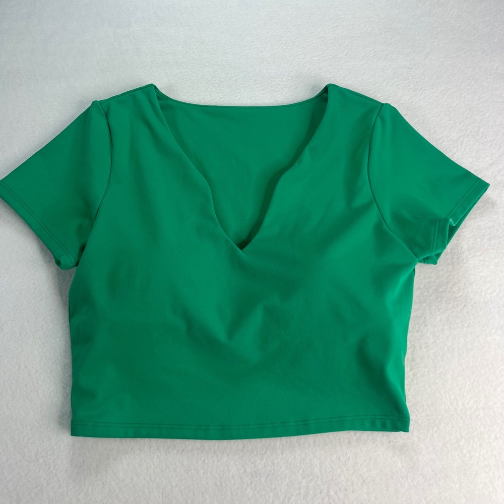 P'Tula Womens Medium Green Notched V-Neck Short Sleeve Built-in Bra Crop Top